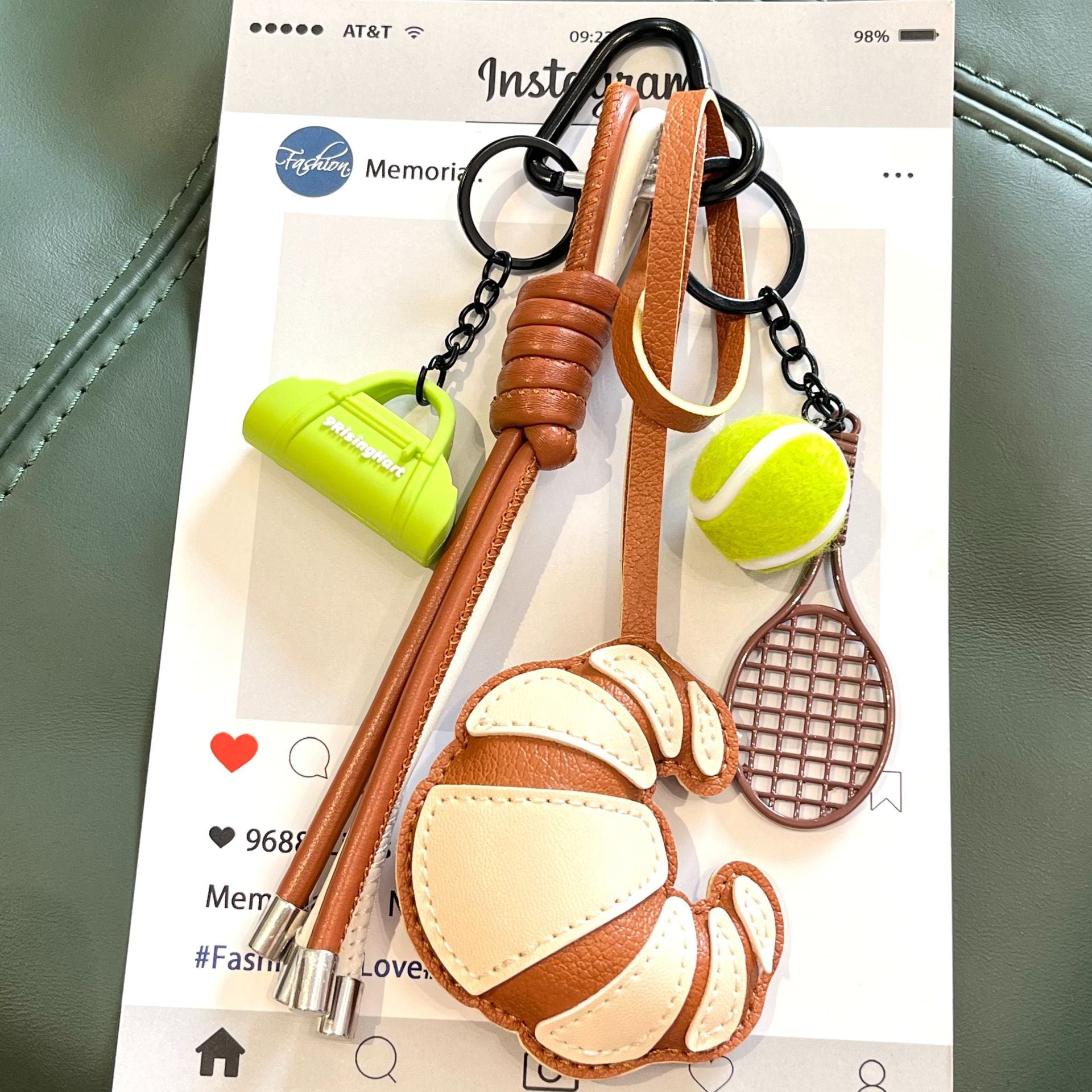 Cross-border spring/summer new leather croissant woven keychains, multi-color coffee cup carabiner bag pendant wholesale