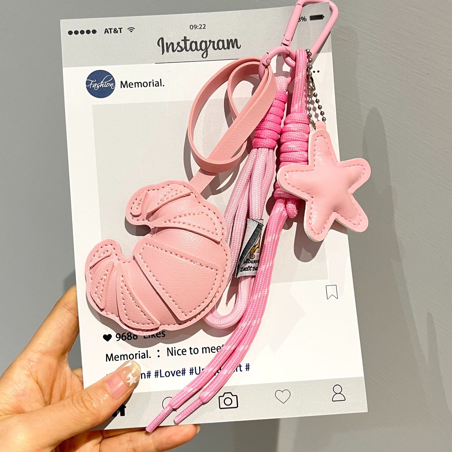 Cross-border spring/summer new leather croissant woven keychains, multi-color coffee cup carabiner bag pendant wholesale