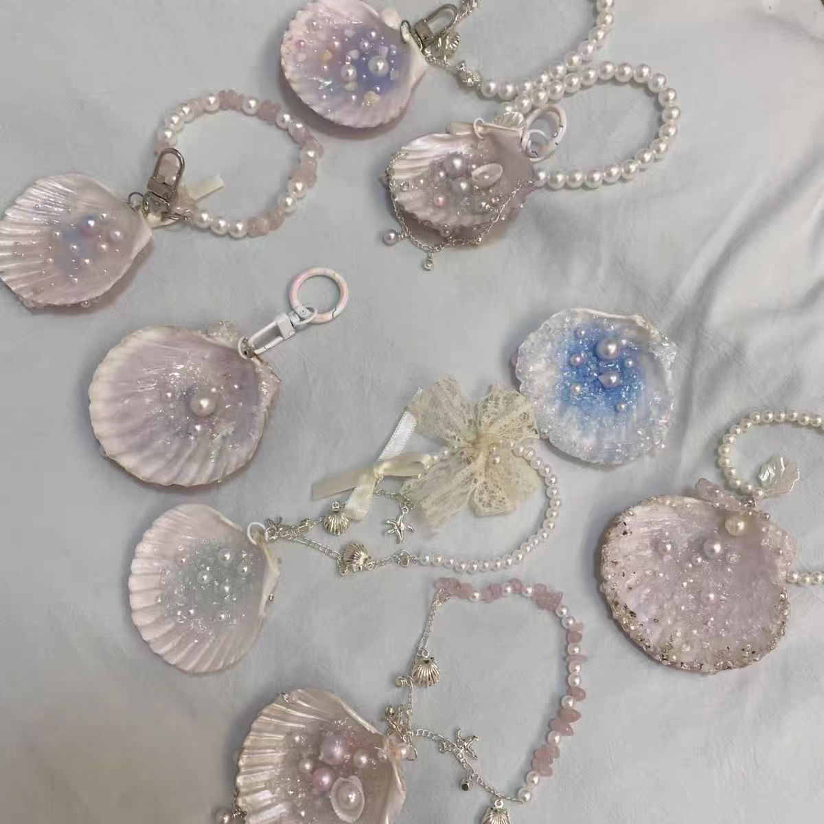 High-end and stylish mermaid shell bow, faux pearl ocean series, graded bag pendants, girly design buckles