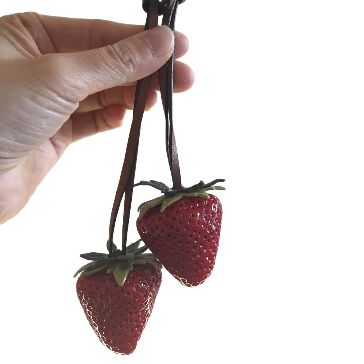 New handmade resin strawberry bag pendant ins style fruit pendant couple bag hanging accessories gift trend