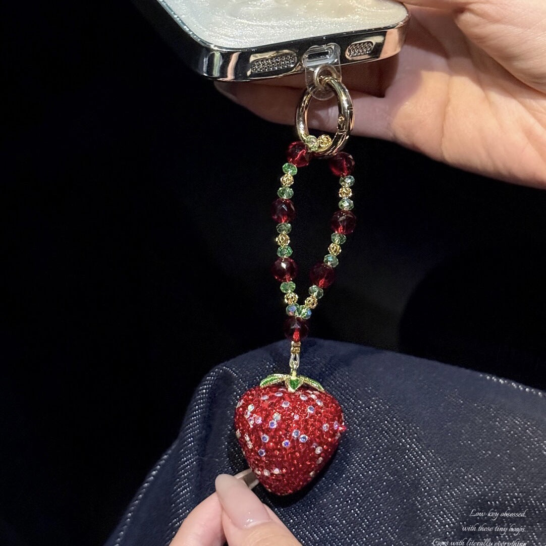Light luxury strawberry full diamond phone pendant, sophisticated, versatile, and unique design for bags, pendants, and phone chains