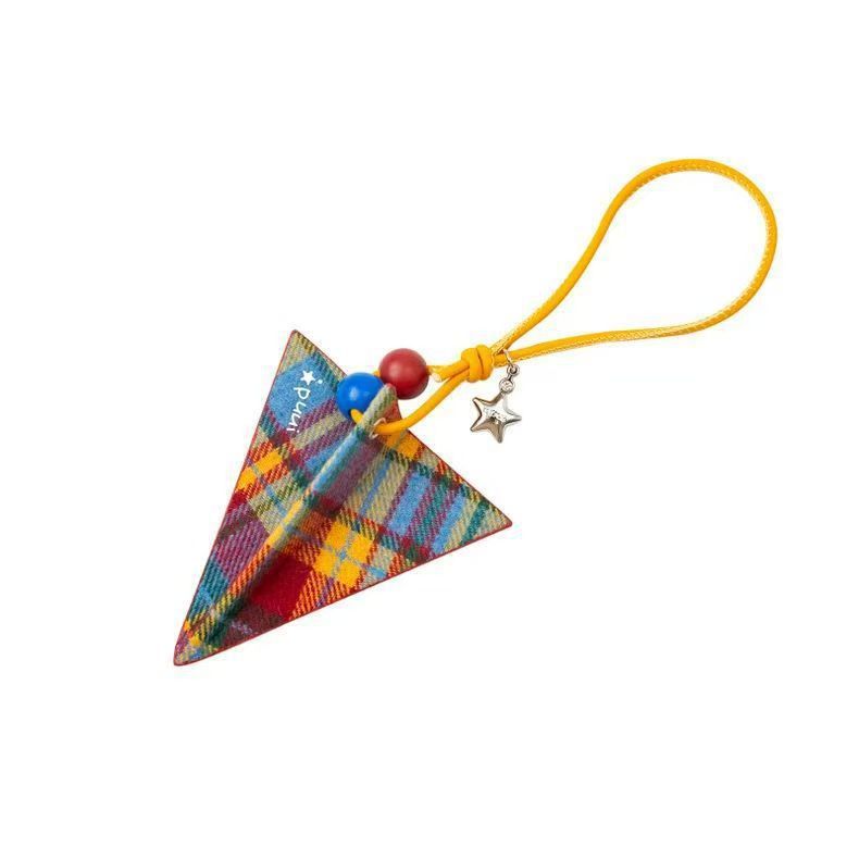 Car hanger INS niche keychain textured Korean accessory creative pendant original bag cute schoolbag hanger