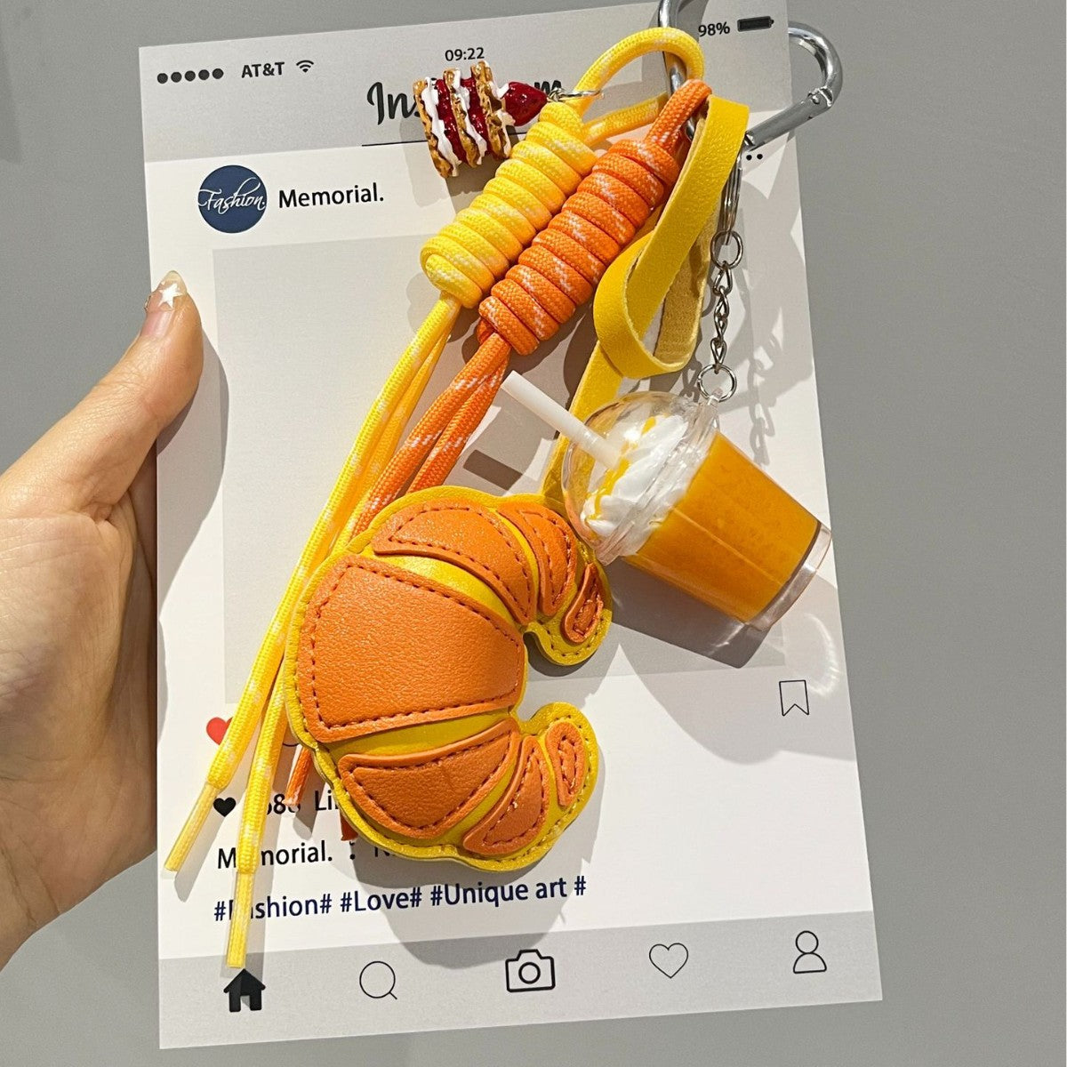 Cross-border spring/summer new leather croissant woven keychains, multi-color coffee cup carabiner bag pendant wholesale