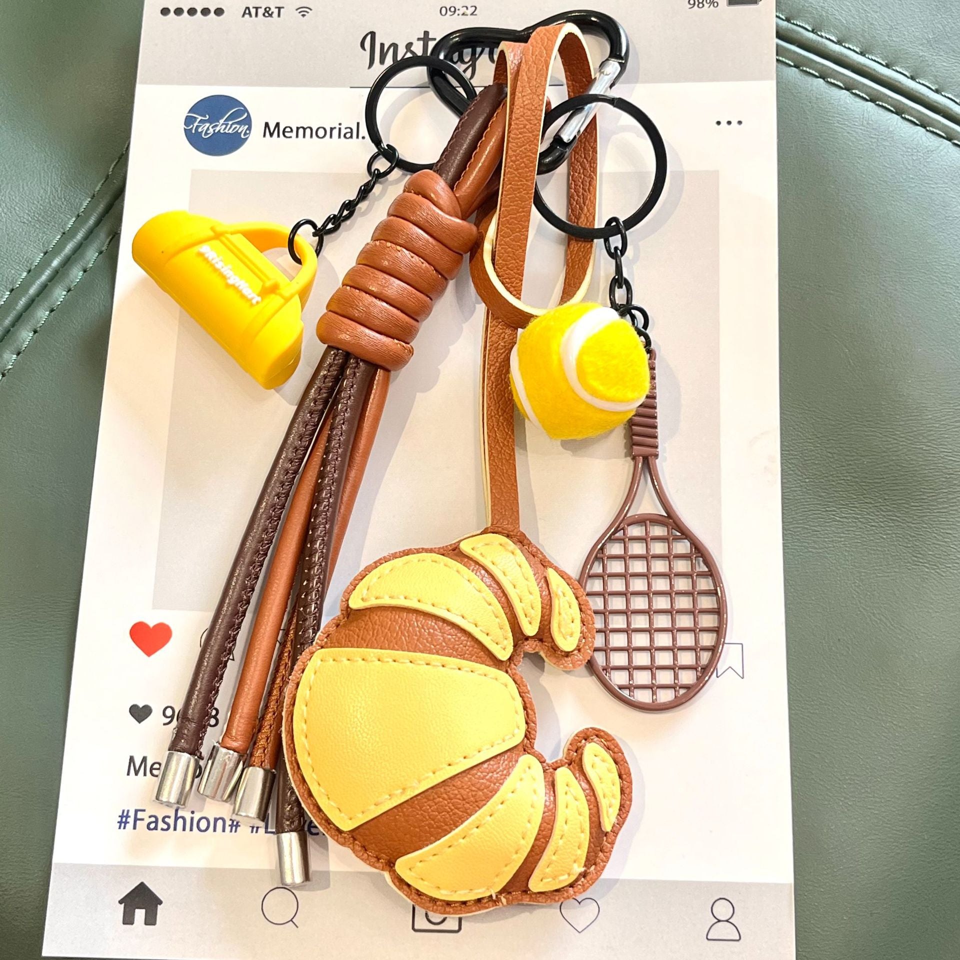 Cross-border spring/summer new leather croissant woven keychains, multi-color coffee cup carabiner bag pendant wholesale