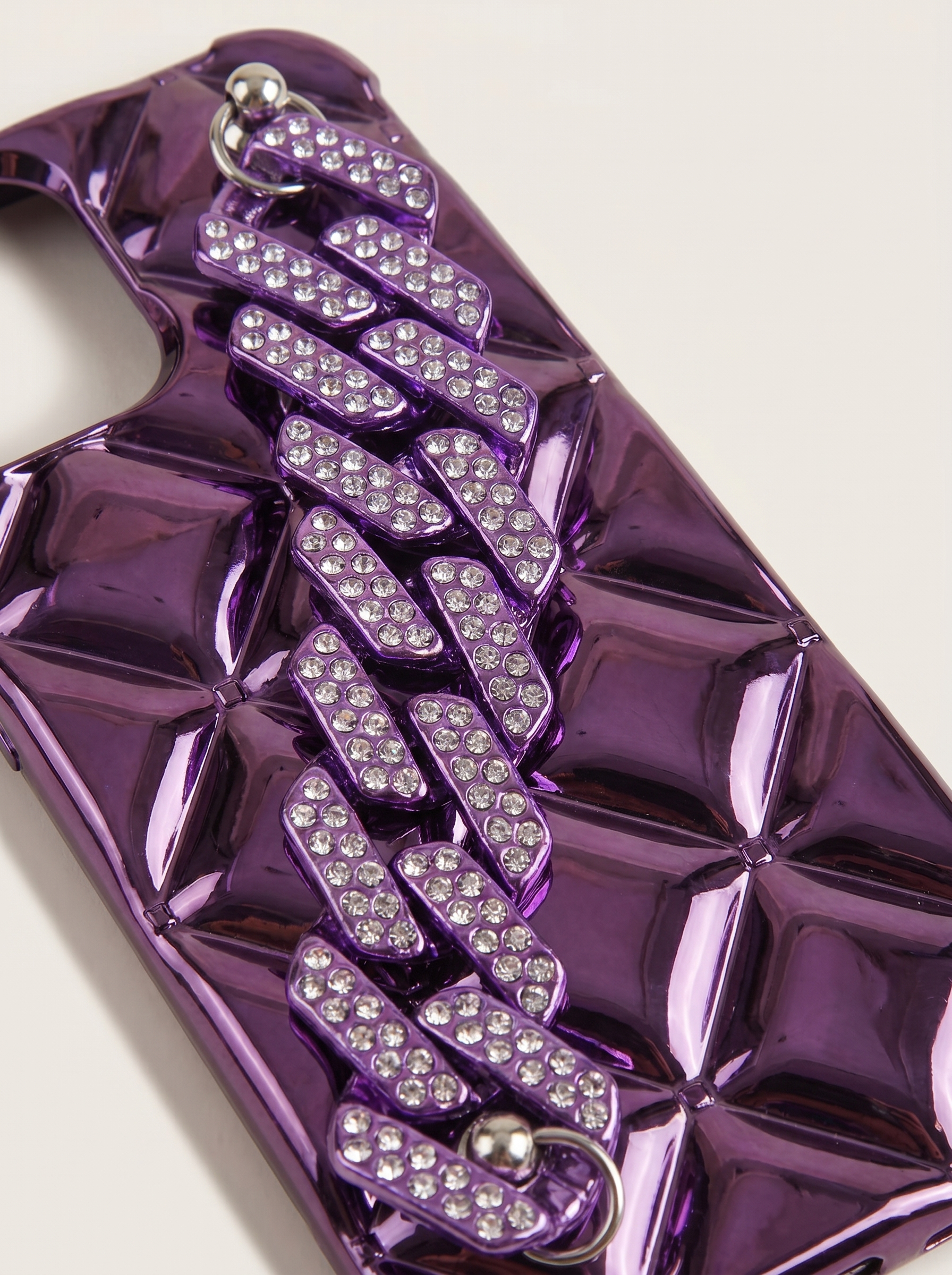 Applicable to Apple iPhone17pro mobile phone case luxury glitter diamond bracelet 14 small fragrance 16 high-end xsmax tide 15