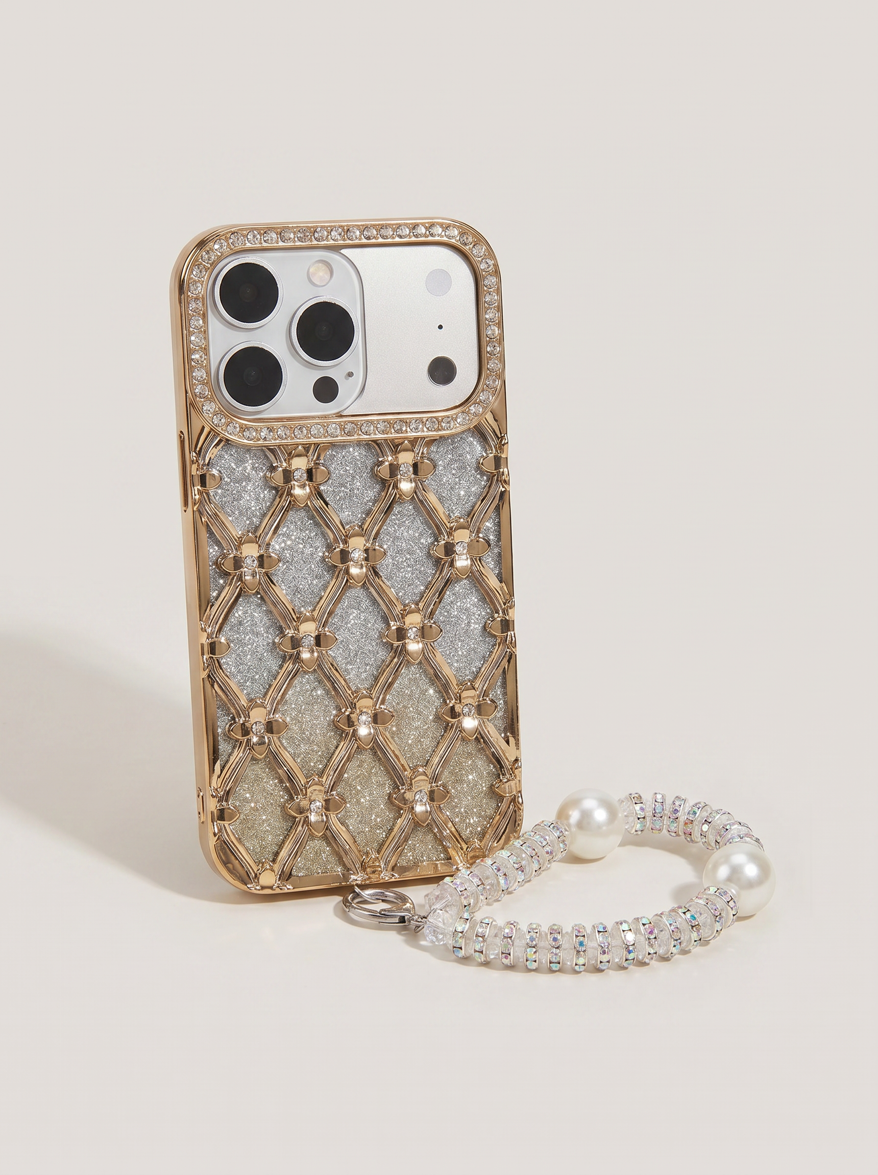 2026 New Apple iPhone 17 Pro Max Pearl Clip Diamond Bracelet Lanyard Phone Case for Women Suitable for Apple