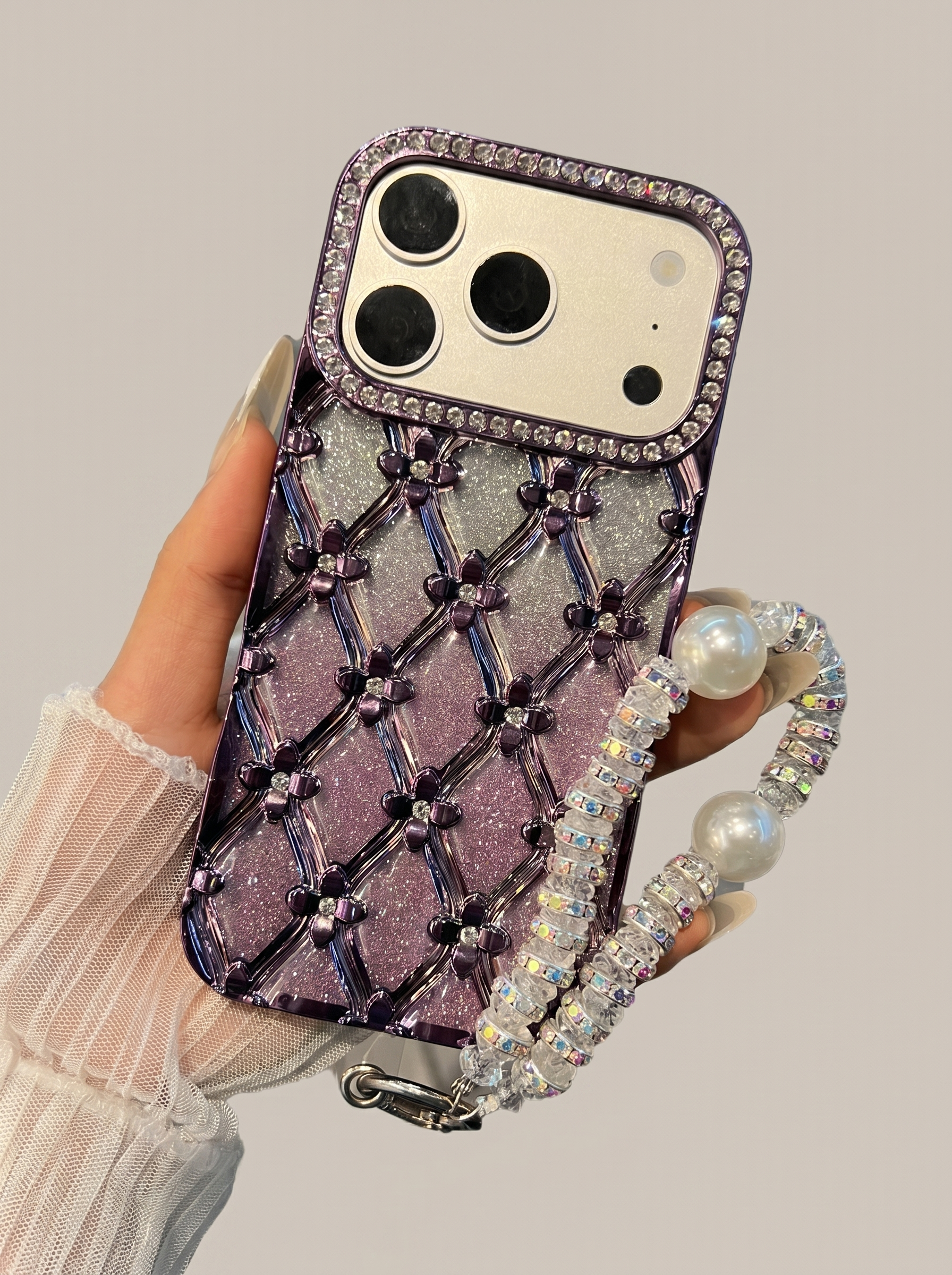2026 New Apple iPhone 17 Pro Max Pearl Clip Diamond Bracelet Lanyard Phone Case for Women Suitable for Apple